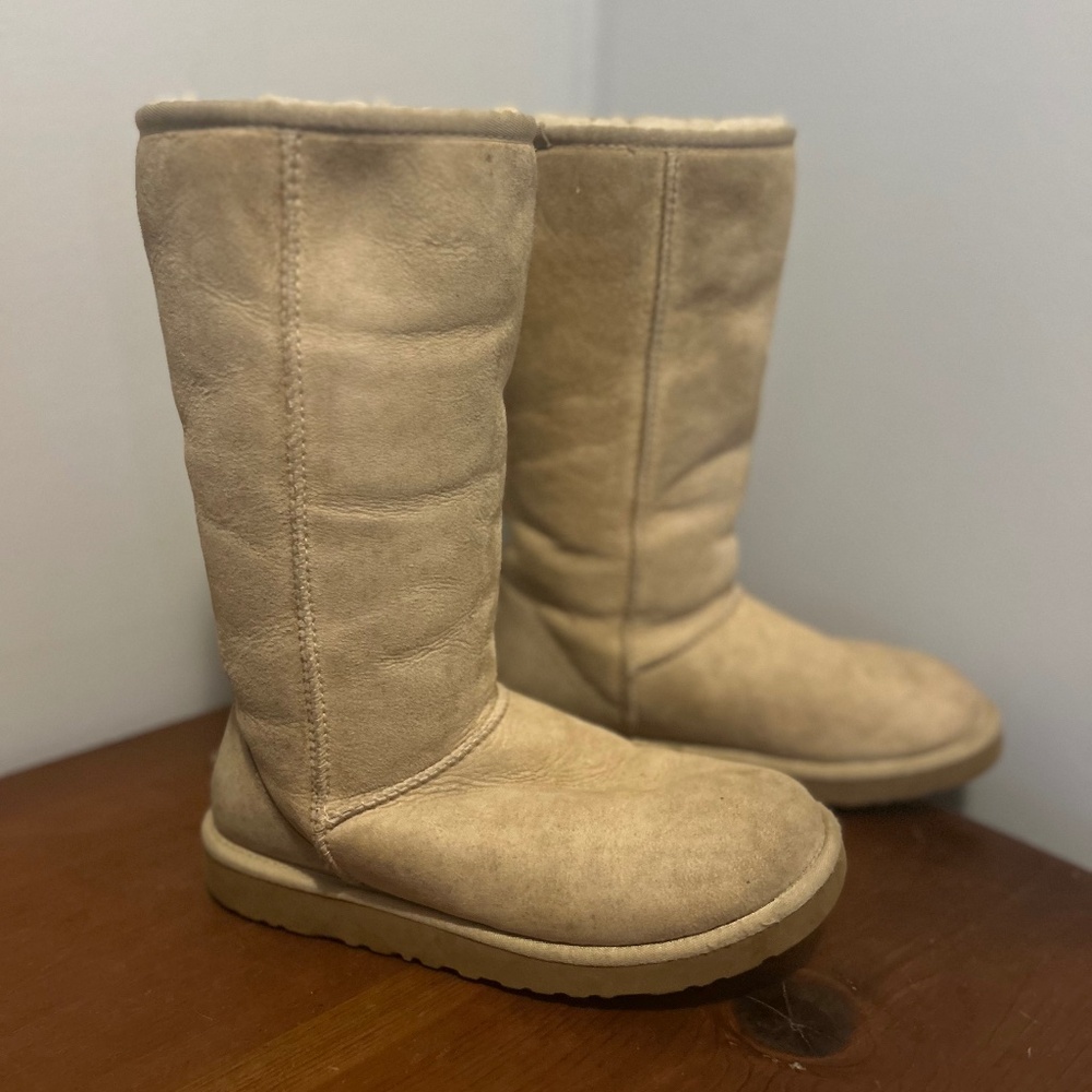 UGG Australia Classic Tall Boots Sand Beige Suede Shearling Women’s Size 7